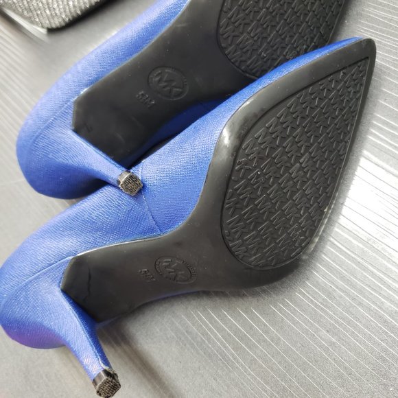 Michael Kors Women's size 5.5 Cobalt Blue 3 inch Leather Heels - no box - Picture 8 of 13